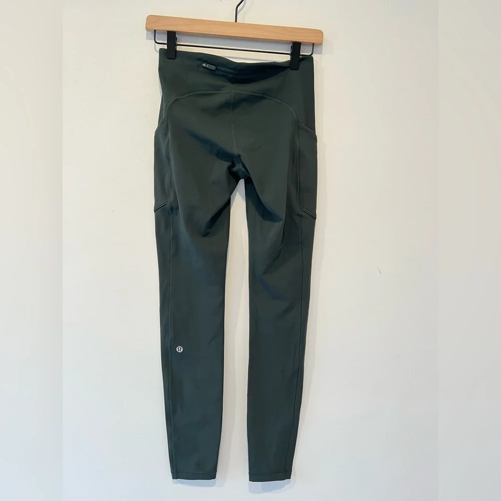 Lululemon Speed Up Tight Leggings 28